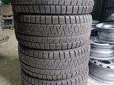 245/45R17 Pirelli Ice Asimmetrico за 100 000 тг. в Алматы