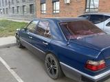 Mercedes-Benz E 260 1990 года за 1 600 000 тг. в Астана