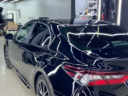Toyota Camry 2021 года за 13 000 000 тг. в Атырау – фото 10