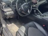 Toyota Camry 2021 годаfor13 000 000 тг. в Атырау – фото 3