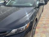 Toyota Camry 2021 годаfor13 000 000 тг. в Атырау – фото 4