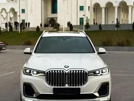 BMW X7 2020 года за 42 000 000 тг. в Шымкент – фото 2