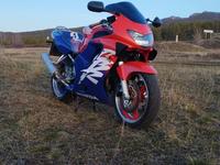 Honda  CBR 600F 1999 годаүшін1 900 000 тг. в Астана