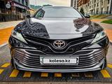 Toyota Camry 2018 годаүшін13 900 000 тг. в Алматы – фото 2