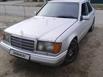 Mercedes-Benz E 200 1994 года за 800 000 тг. в Талдыкорган – фото 6