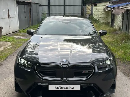 BMW M5 2025 года за 87 500 000 тг. в Алматы – фото 2