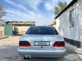 Mercedes-Benz E 320 1999 годаfor3 750 000 тг. в Шу – фото 2