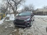 Kia Carnival 2018 года за 11 000 000 тг. в Турара Рыскулова – фото 2