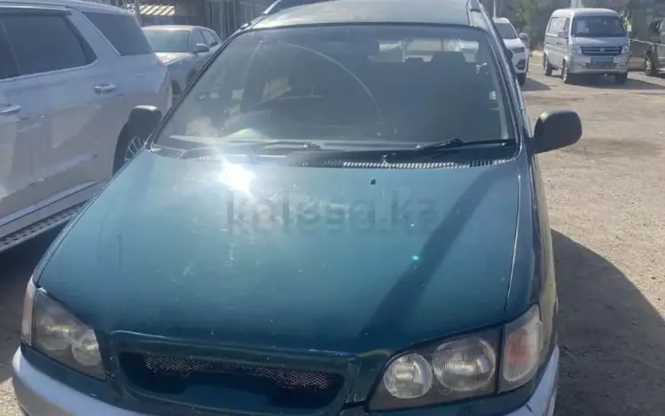 Toyota Ipsum 1996 года за 2 100 000 тг. в Алматы