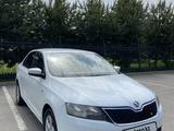 Skoda Rapid 2015 года за 4 750 000 тг. в Алматы – фото 2