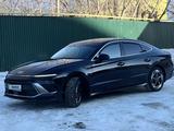 Hyundai Sonata 2025 года за 16 500 000 тг. в Актобе – фото 2