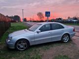 Mercedes-Benz E 320 2003 годаfor7 900 000 тг. в Караганда