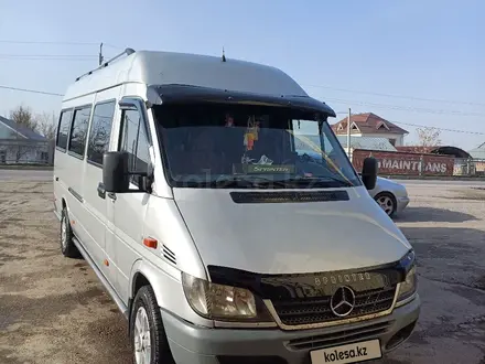 Mercedes-Benz Sprinter 2005 года за 8 500 000 тг. в Шымкент – фото 15