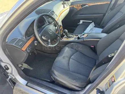 Mercedes-Benz E 320 2002 года за 4 800 000 тг. в Астана – фото 16