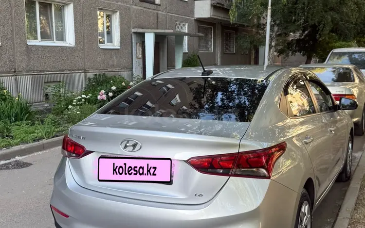 Hyundai Accent 2018 года за 7 400 000 тг. в Усть-Каменогорск