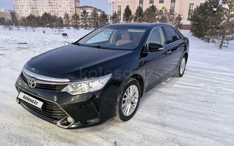 Toyota Camry 2015 года за 10 800 000 тг. в Астана