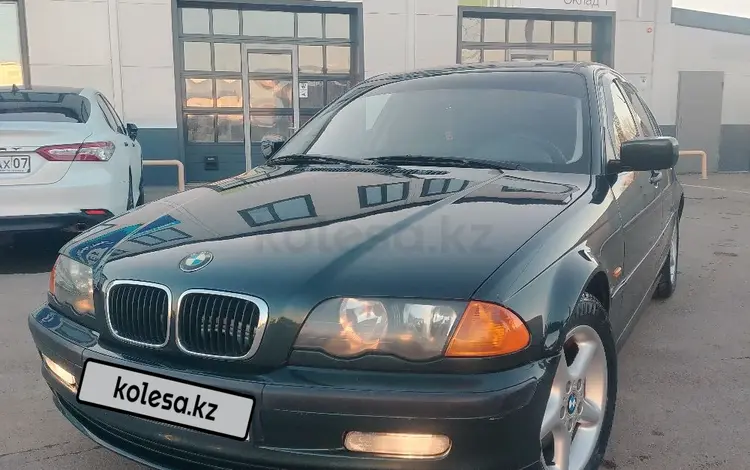 BMW 318 2001 годаүшін3 200 000 тг. в Уральск