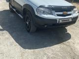 Chevrolet Niva 2014 года за 3 200 000 тг. в Атырау – фото 2