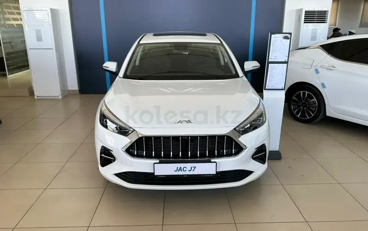 JAC J7 Luxury CVT 2025 годаүшін6 990 000 тг. в Семей