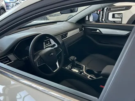 JAC J7 Luxury CVT 2025 года за 6 990 000 тг. в Семей – фото 4