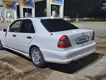 Mercedes-Benz C 200 1995 года за 1 350 000 тг. в Караганда – фото 10