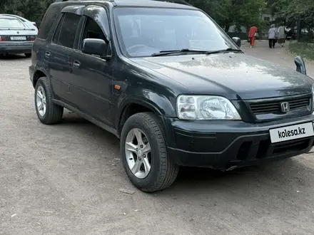 Honda CR-V 1996 года за 2 400 000 тг. в Караганда – фото 2