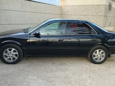 Toyota Camry 2001 года за 2 900 000 тг. в Тараз – фото 3