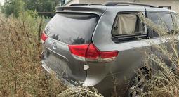 Toyota Sienna 2011 года за 3 300 000 тг. в Актобе – фото 4