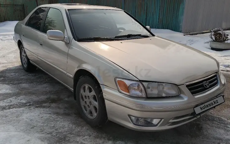 Toyota Camry 2001 годаүшін3 400 000 тг. в Алматы