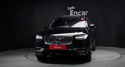 Volvo XC90 2022 года за 29 350 000 тг. в Астана – фото 2