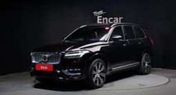 Volvo XC90 2022 года за 29 350 000 тг. в Астана