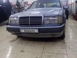 Mercedes-Benz E 230 1990 годаfor900 000 тг. в Кокшетау