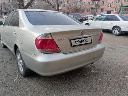 Toyota Camry 2005 года за 3 700 000 тг. в Семей – фото 12