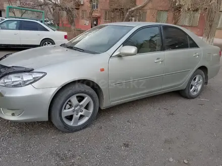 Toyota Camry 2005 года за 3 700 000 тг. в Семей – фото 13