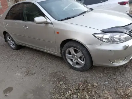 Toyota Camry 2005 года за 3 700 000 тг. в Семей – фото 14