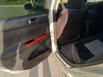 Toyota Camry 2005 года за 3 700 000 тг. в Семей – фото 18