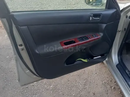 Toyota Camry 2005 года за 3 700 000 тг. в Семей – фото 5