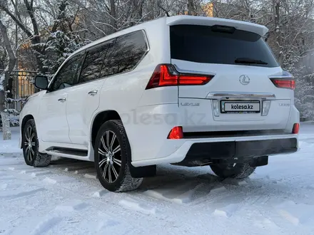 Lexus LX 570 2016 года за 36 700 000 тг. в Астана – фото 10