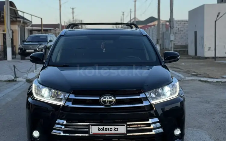 Toyota Highlander 2014 года за 11 500 000 тг. в Актау