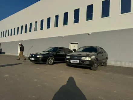 Volkswagen Passat 1993 года за 1 750 000 тг. в Алматы – фото 3