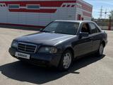 Mercedes-Benz C 180 1994 года за 1 640 000 тг. в Костанай – фото 2