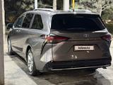 Toyota Sienna 2023 года за 25 000 000 тг. в Шымкент