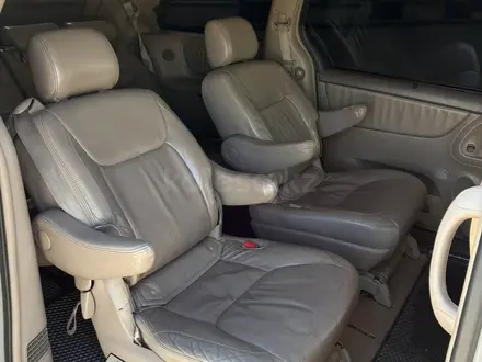 Toyota Sienna 2006 года за 8 000 000 тг. в Актобе – фото 12