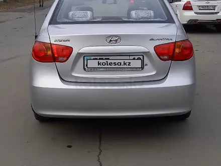 Hyundai Elantra 2007 года за 3 800 000 тг. в Семей – фото 2