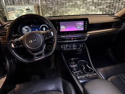 Kia K5 2020 года за 9 300 000 тг. в Алматы – фото 4