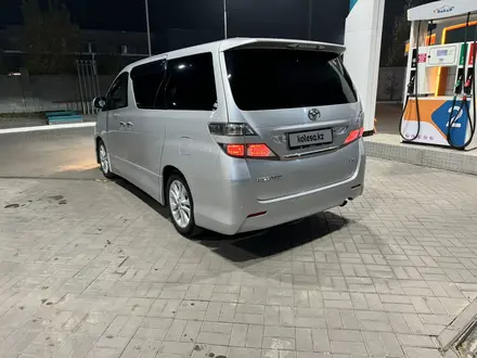 Toyota Vellfire 2010 года за 8 900 000 тг. в Астана – фото 2