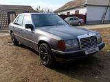 Mercedes-Benz E 230 1986 годаfor650 000 тг. в Жетысай – фото 3