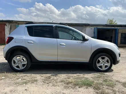 Renault Sandero Stepway 2015 года за 4 300 000 тг. в Караганда – фото 3