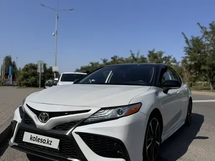 Toyota Camry 2020 года за 13 500 000 тг. в Алматы – фото 21