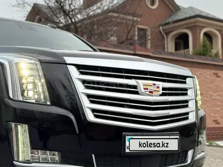 Cadillac Escalade 2019 года за 40 000 000 тг. в Шымкент – фото 10